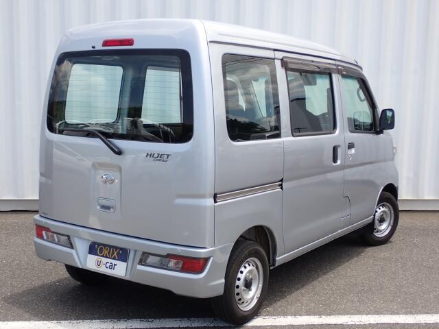 Daihatsu Hijet Cargo 6