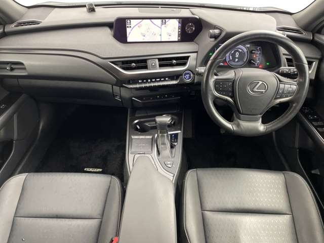 Lexus UX 4