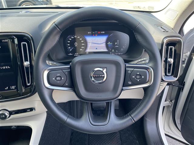 Volvo XC40 5