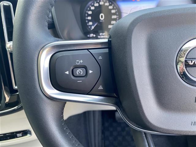 Volvo XC40 6