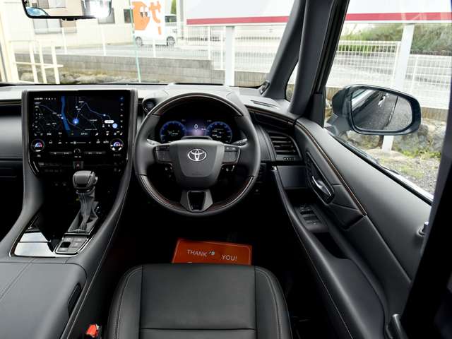 Toyota Alphard 8