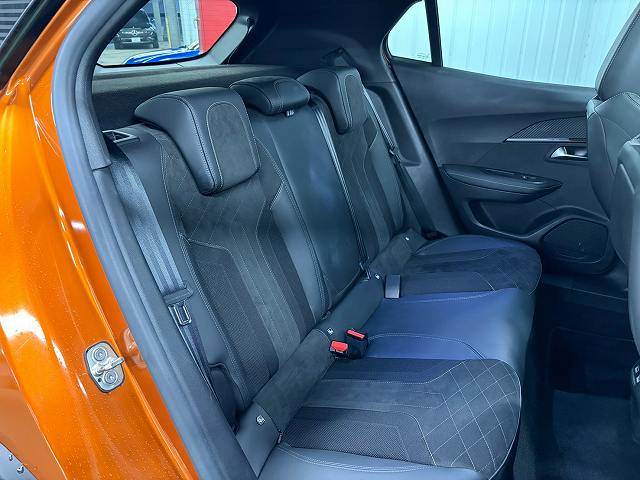 Peugeot SUV 2008 12