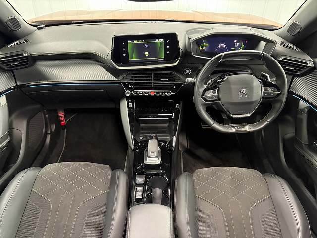 Peugeot SUV 2008 2