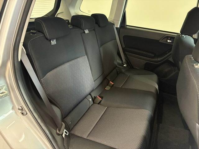 Subaru Forester 12