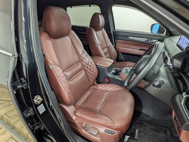 Mazda CX-8 10