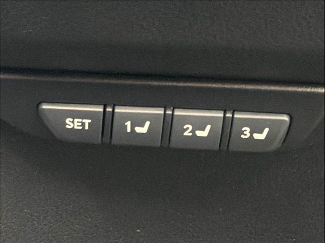 Lexus NX 10
