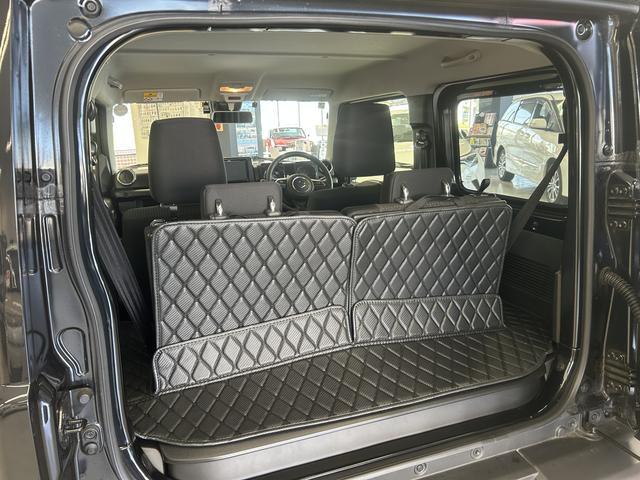 Suzuki Jimny 7