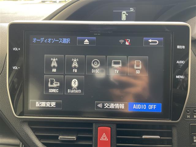 Toyota Voxy 5