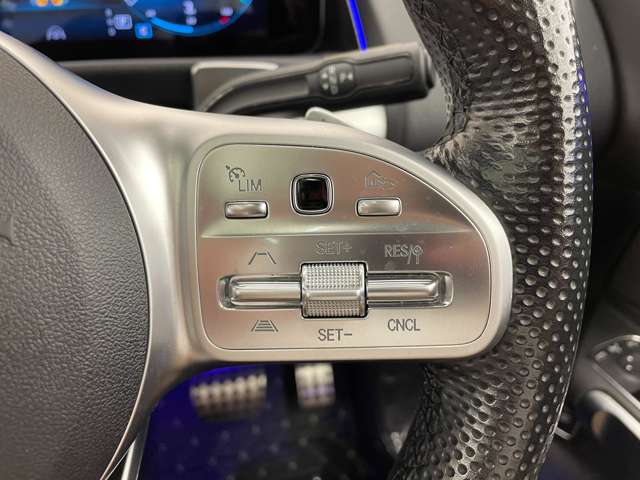 Mercedes-Benz GLB 8