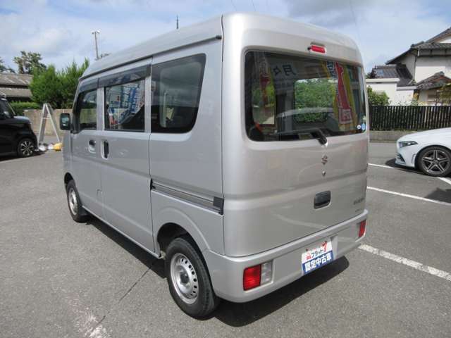 Suzuki Every 8