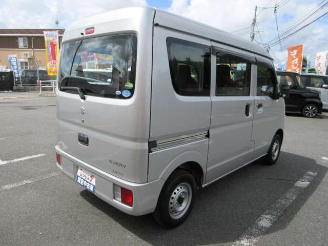 Suzuki Every 9