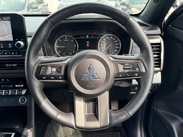 Mitsubishi Triton 7