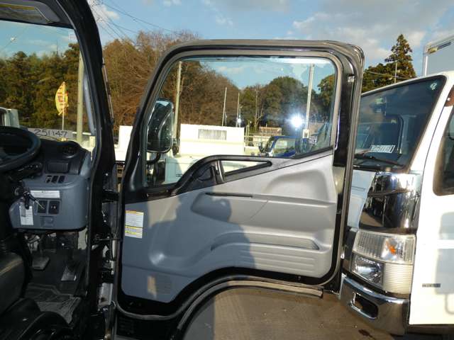 Mitsubishi Fuso Canter 11