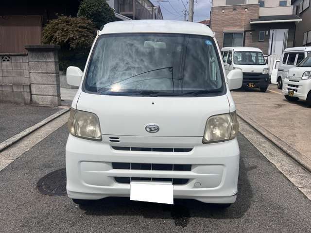 Daihatsu Hijet Cargo 2