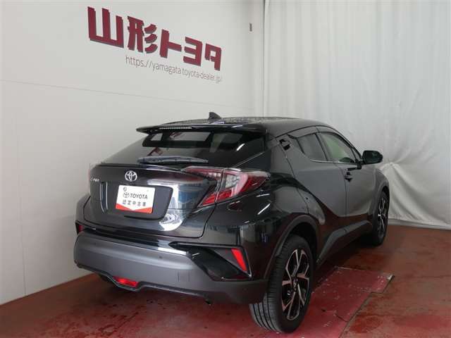 Toyota C-HR 4