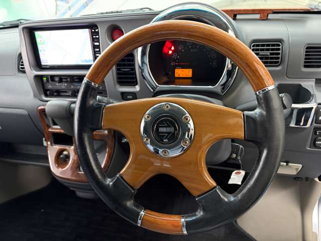 Daihatsu Hijet Deck Van 9