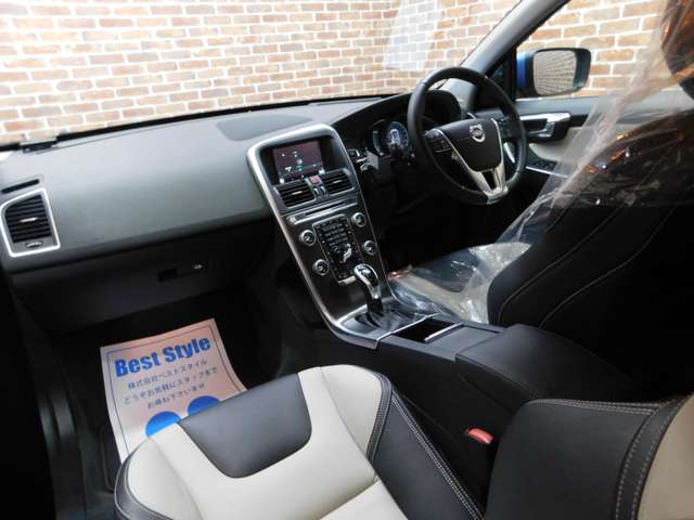 Volvo XC60 6