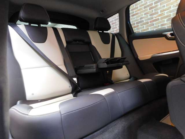 Volvo XC60 7