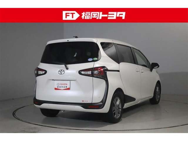 Toyota Sienta 6