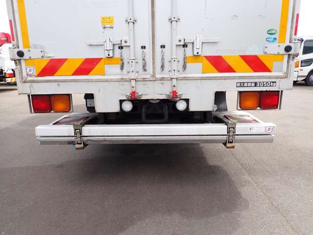 Mitsubishi Fuso Fighter 11