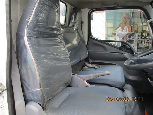 Mitsubishi Fuso Canter 11