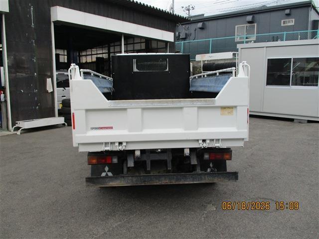 Mitsubishi Fuso Canter 6