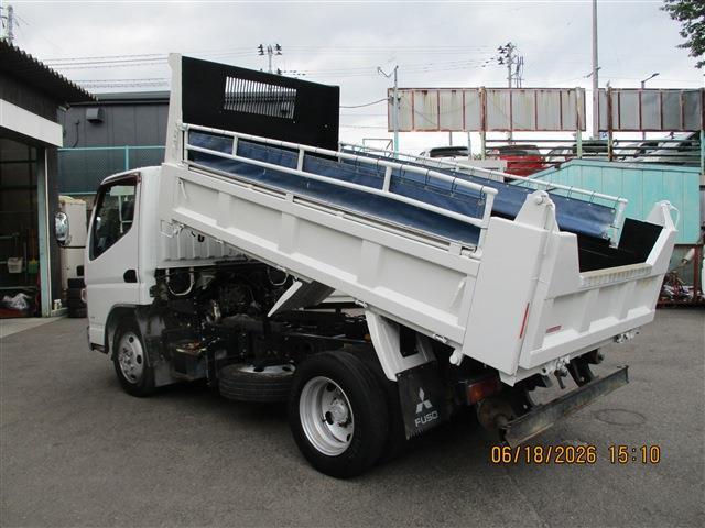 Mitsubishi Fuso Canter 7