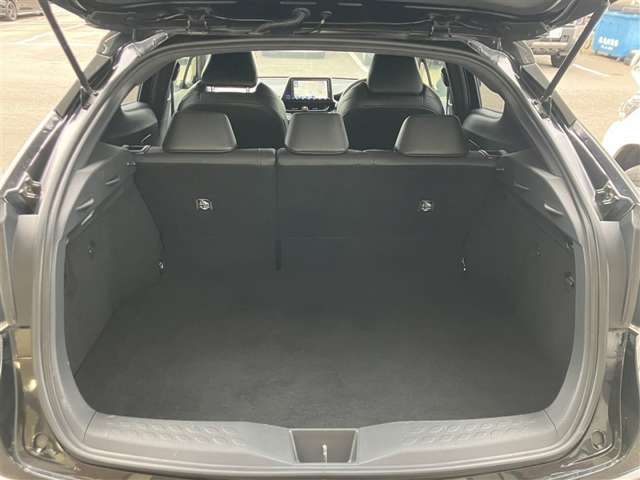 Toyota C-HR 12
