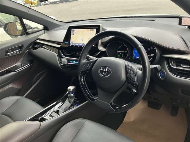 Toyota C-HR 6