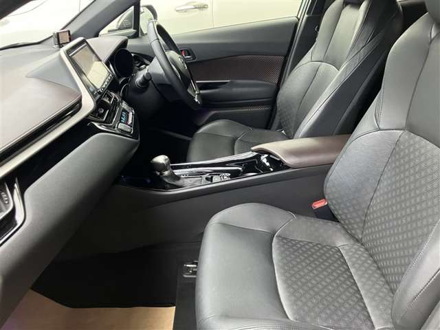 Toyota C-HR 8