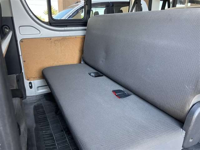 Toyota Regius Ace 10