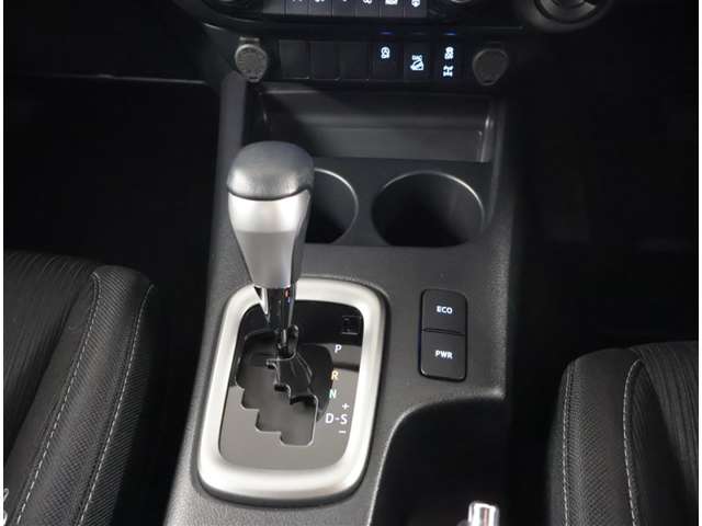 Toyota Hilux 12