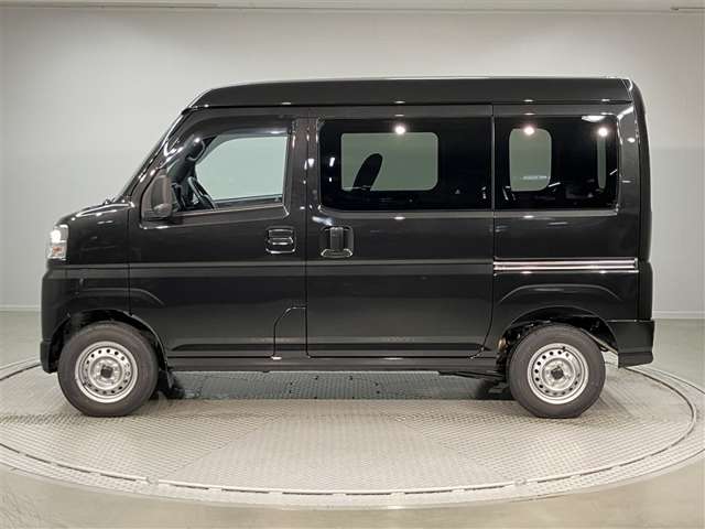 Daihatsu Hijet Cargo 4