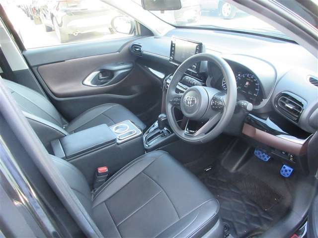 Toyota Yaris Cross 12