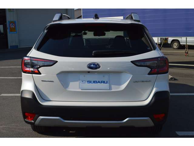 Subaru Legacy Outback 7