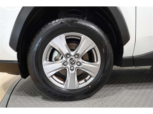 Toyota RAV4 8
