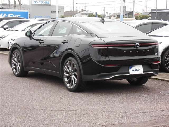 Toyota Crown Crossover 5