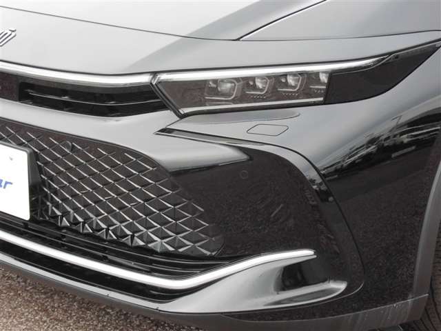 Toyota Crown Crossover 7