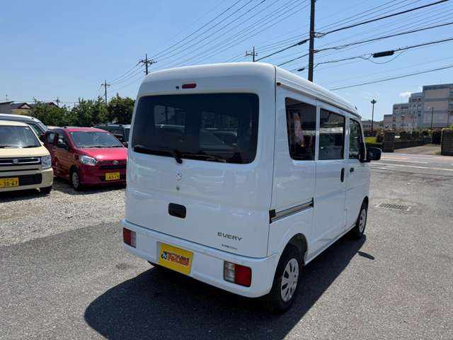 Suzuki Every 8