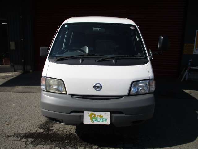 Nissan Vanette 5
