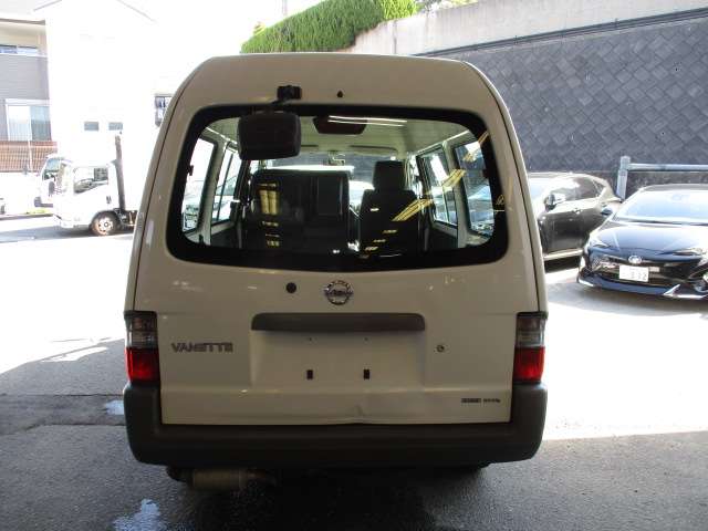 Nissan Vanette 8