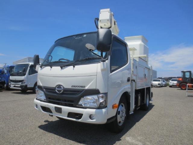Hino Dutro 3