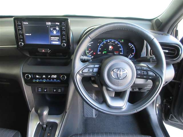 Toyota Yaris Cross 4