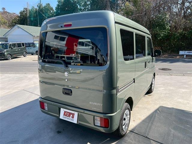 Suzuki Every 8