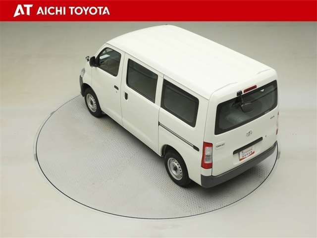 Toyota Town Ace Van 12