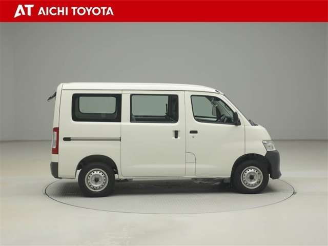 Toyota Town Ace Van 7