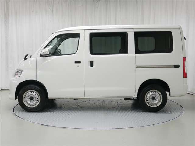 Toyota Town Ace Van 2