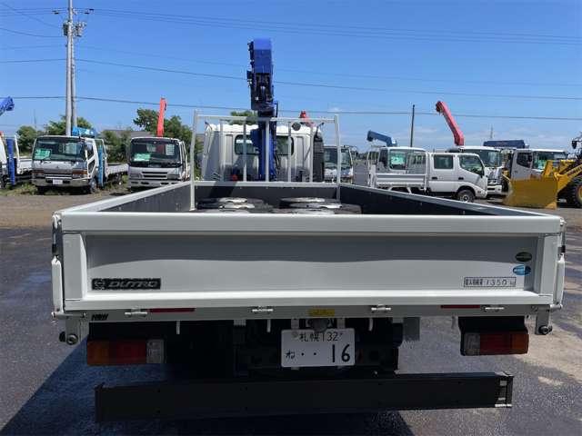 Hino Dutro 6