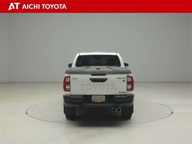 Toyota Hilux 5