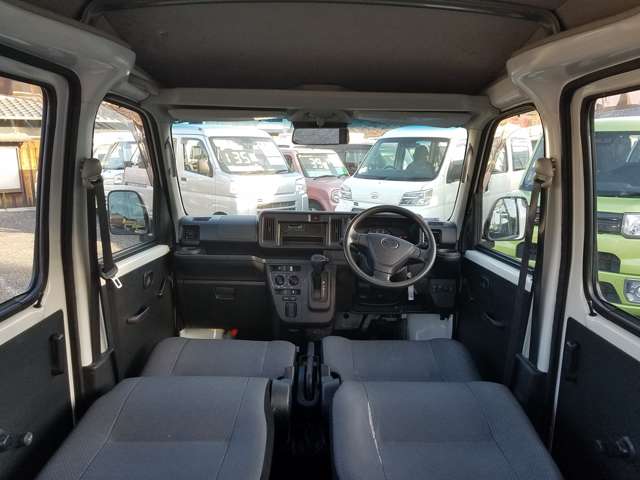 Daihatsu Hijet Cargo 9